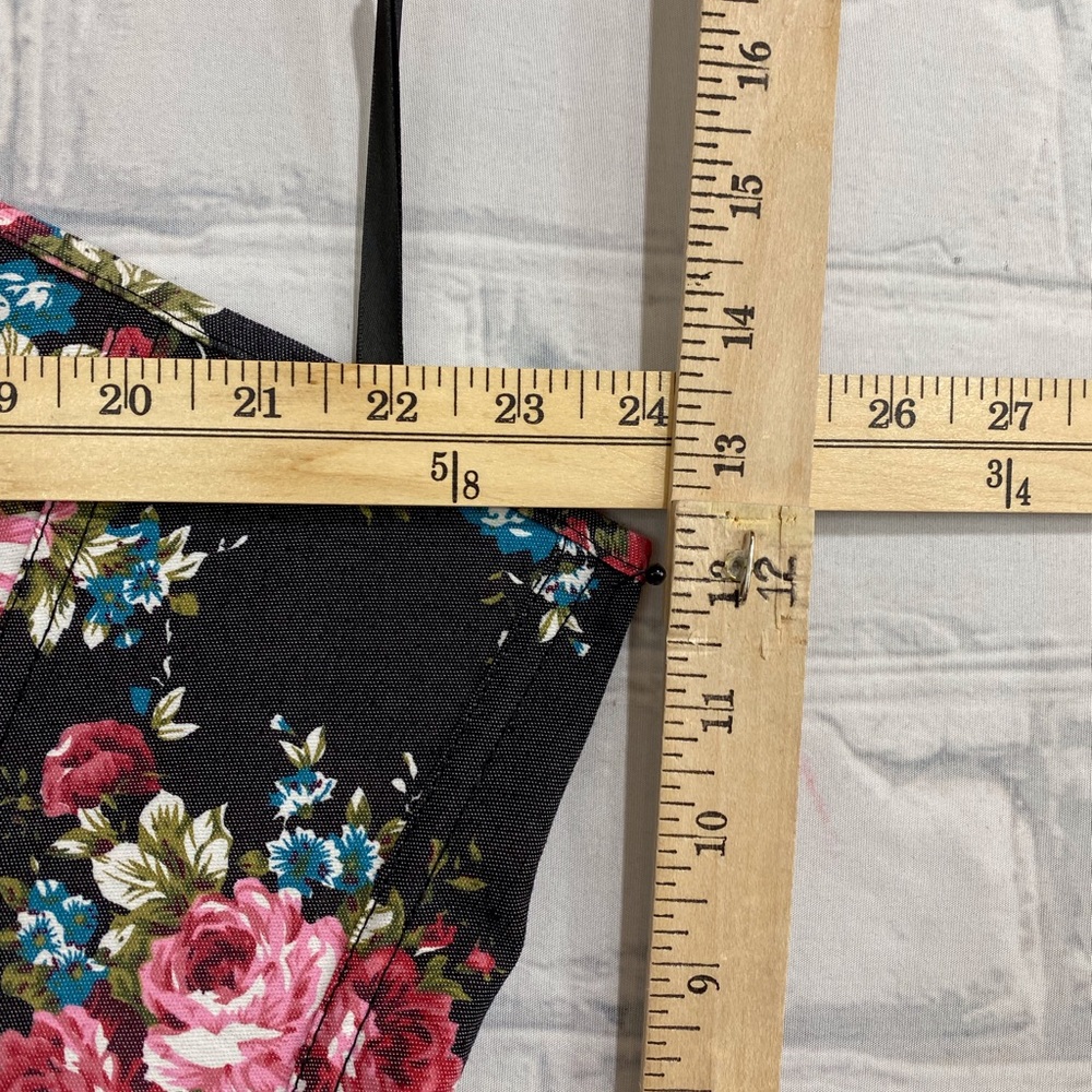 Plus Size Corset Top - Picture 10 of 10